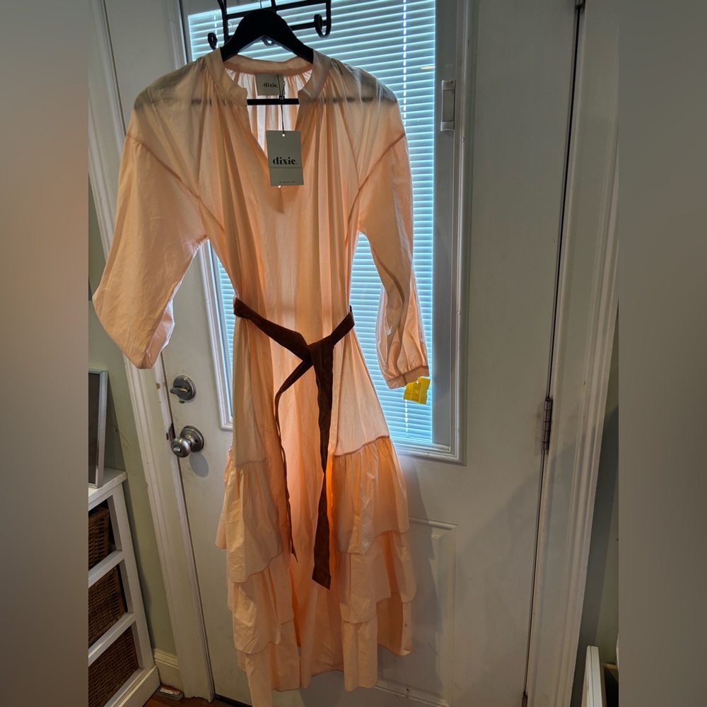 Italian Chic Peach Cotton Midi Dress with Brown Suede Belt
Like Anthropologie